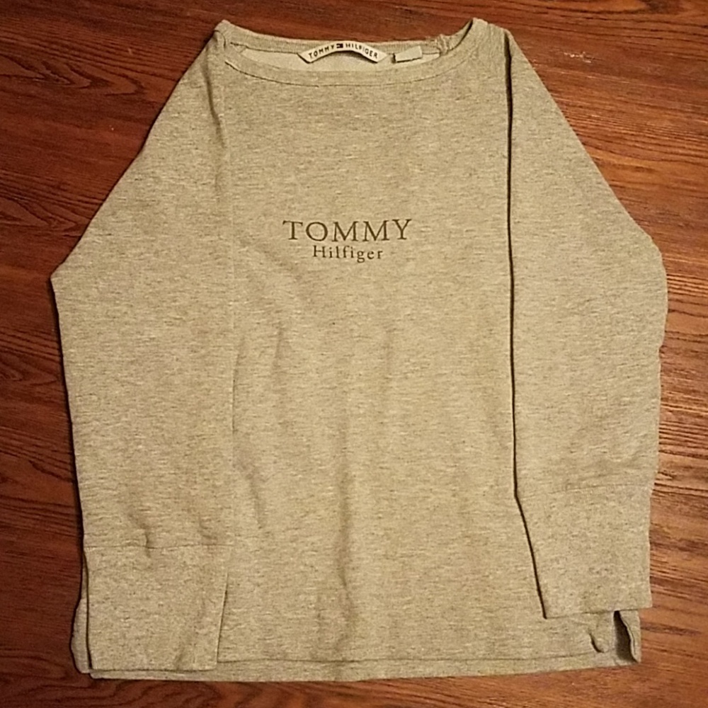 Tommy Hilfiger Gray sweater